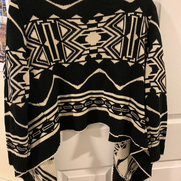 Black patterned cardigan - Picture 2 of 2